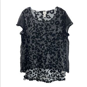 Chico’s Black White Cheetah Sheer Lace Short Sleeve Top Blouse  SZ 2 /L /12